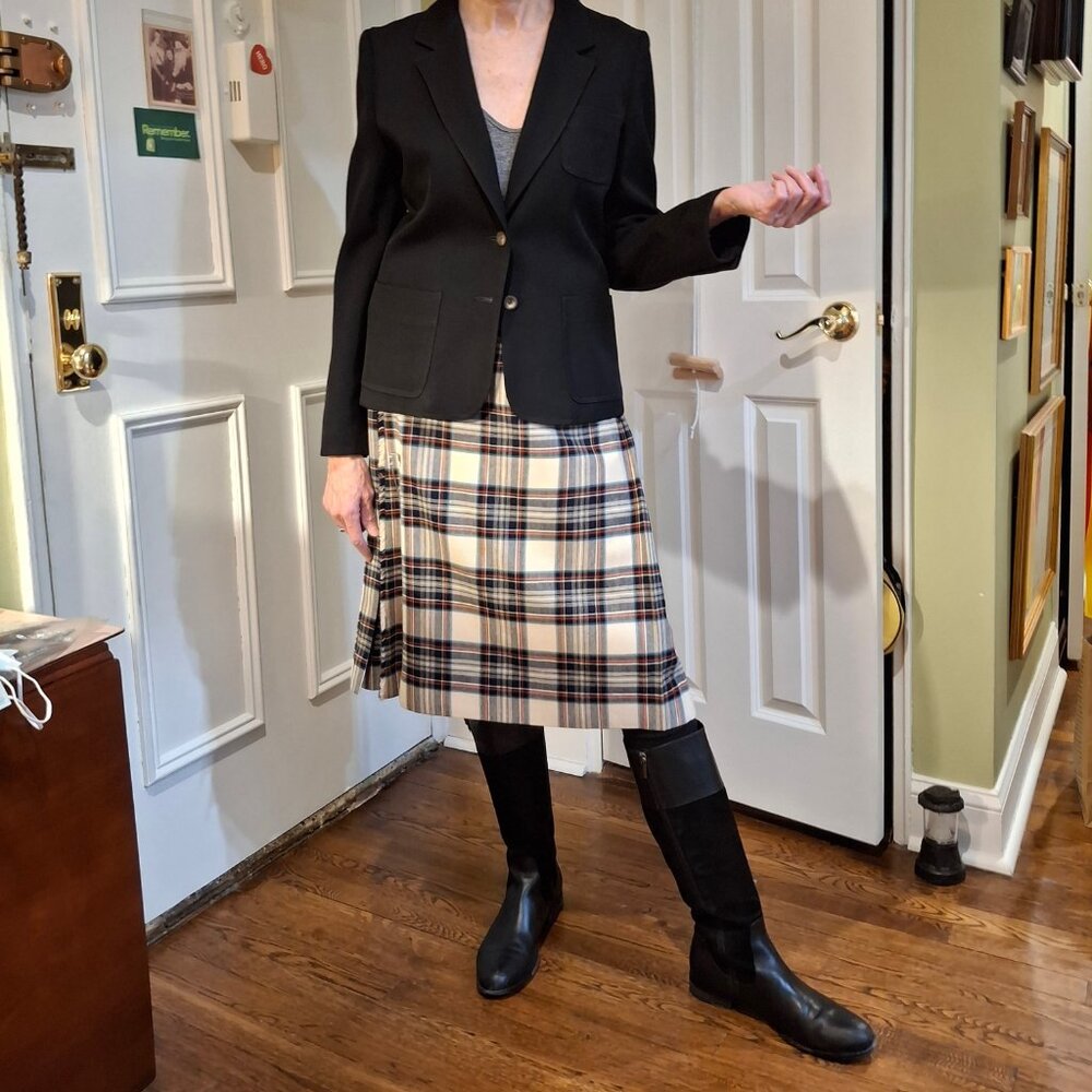 Long Kilt White Red Black Tartan with Adjustable Velcro  W 12
